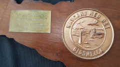 plaque-sigonella-1704-01.jpg (381663 bytes)