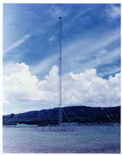 Antenna0001-vi.jpg (56381 bytes)