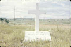 1966 Camp O'Donnell memorial at USN RTF Capas Tarlac 2.JPG (423519 bytes)