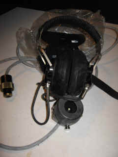 headset-h200-1401-06.JPG (249250 bytes)