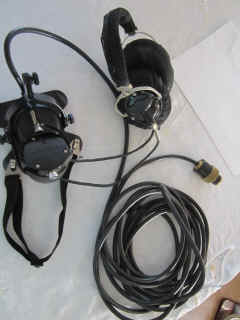 headset-h200-1401-07.JPG (260449 bytes)