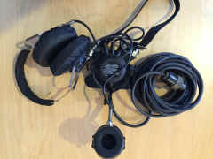 headset-h200-u-1412-01.JPG (265419 bytes)